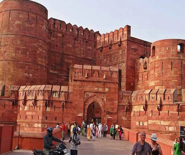 Indiatriangletours- Red-Fort-Agra